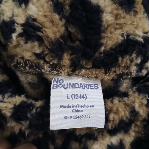 No Boundaries Leopard Print Fleece Hoodie and Shorts Set - Picture 6 of 6